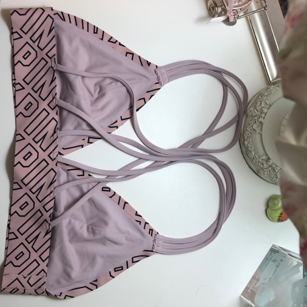 Pink bra - Picture 2 of 3